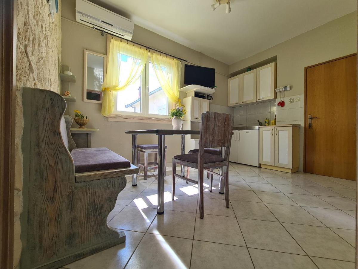 טרוגיר Apartments Bresan מראה חיצוני תמונה