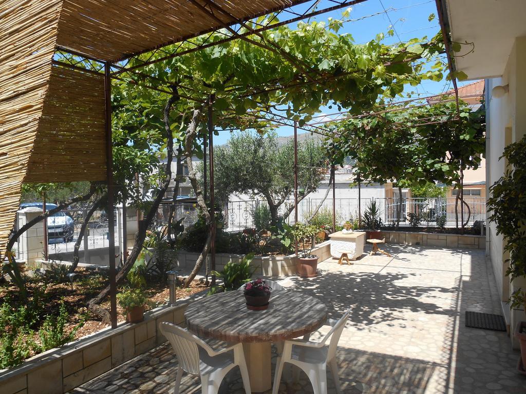 טרוגיר Apartments Bresan מראה חיצוני תמונה